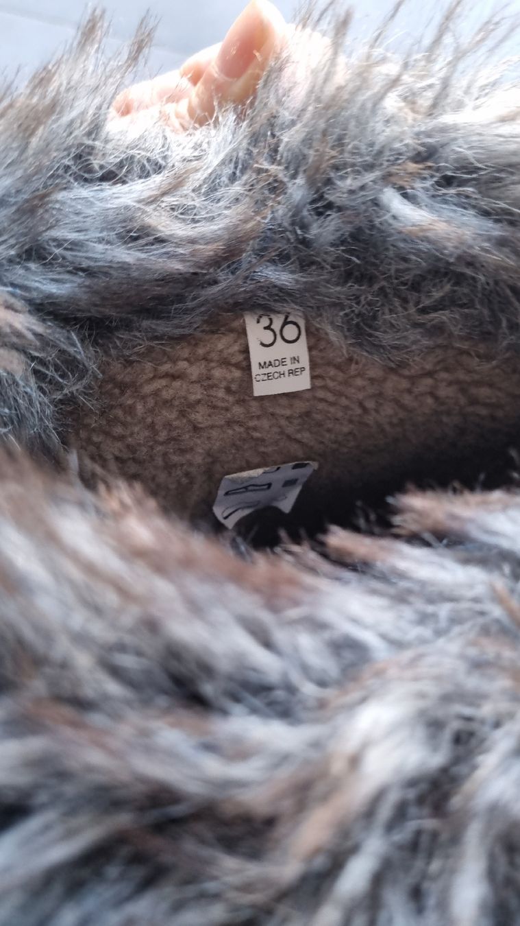 Scarpe da donna: Schneeschuhe Marke Olang, Gr 36 – Usato da Cugnasco venduto da FuoriTutto 3