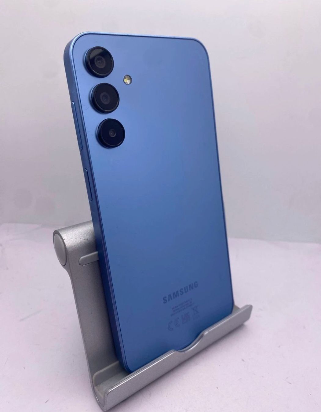 Samsung Telefoni cellulari / Smartphones: SAMSUNG Galaxy A15 128 GB – Usato da Luzern venduto da Waince786