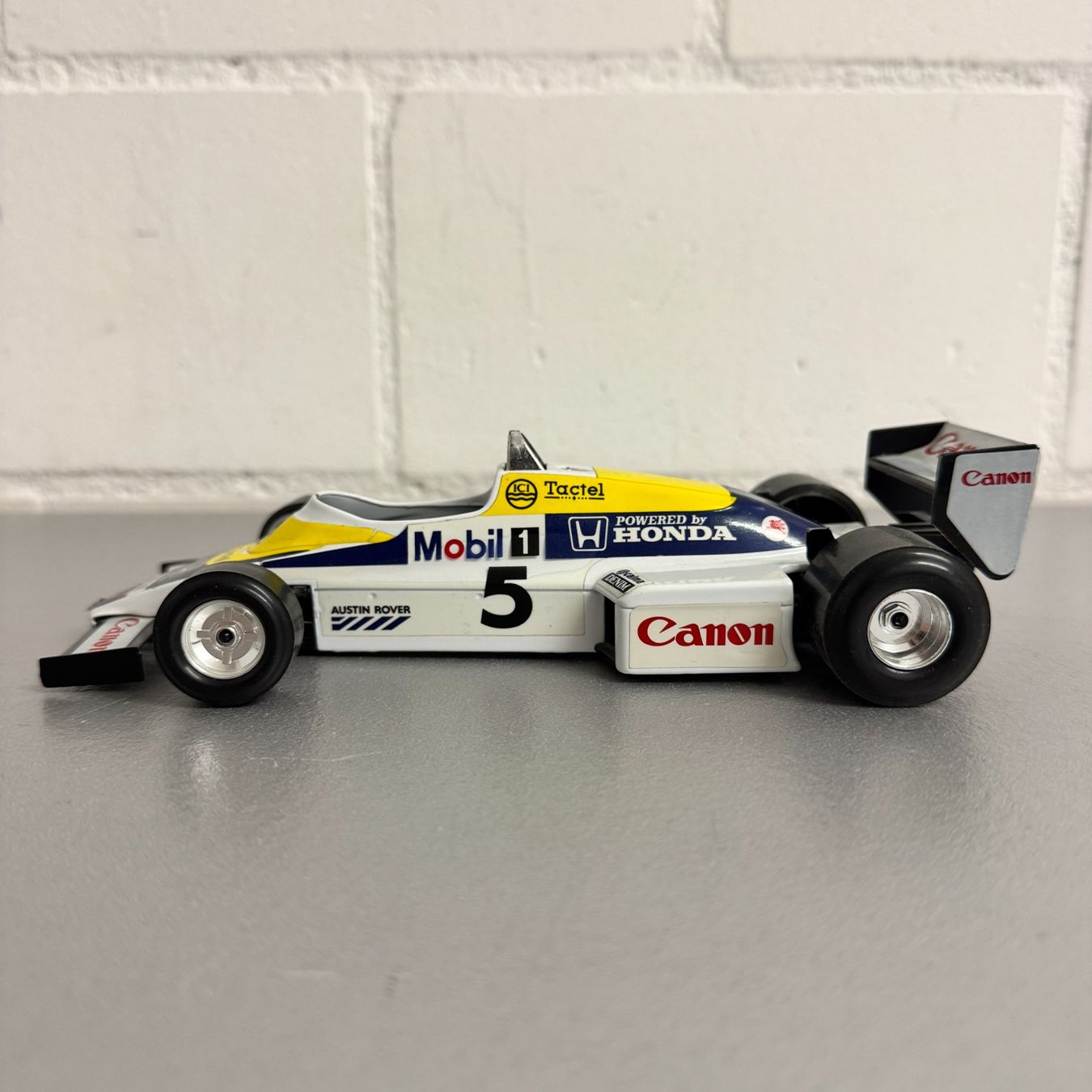 Bburago Modellini d'auto: Modellauto 1:24 Formel 1 1982 Williams FW 08 – Usato da Balzers venduto da dassandro 3
