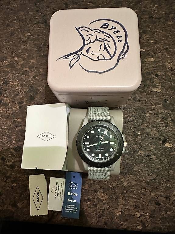 Fossil Orologi: Fossil Solar #tide Ocean Material 44mm – Usato da Glattbrugg venduto da Makonde 1