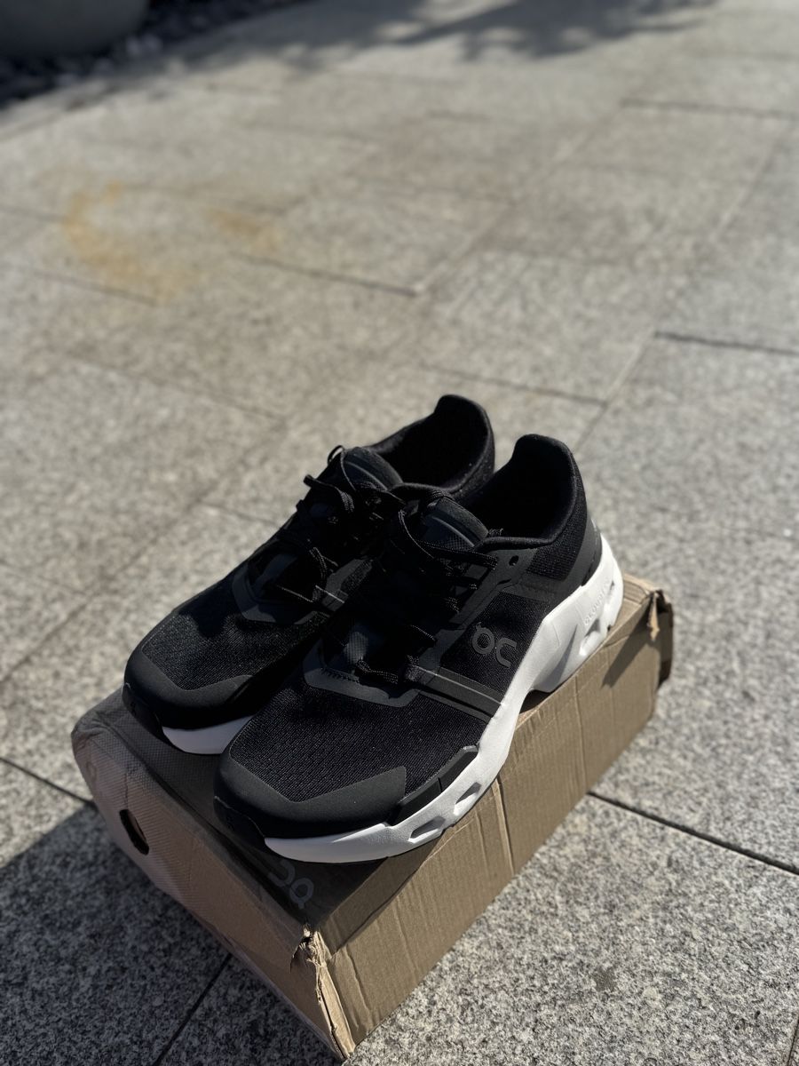On Chaussures hommes: On Cloudpulse – Neuf avec emballage d'origine à Lengnau BE par kev_7fhj