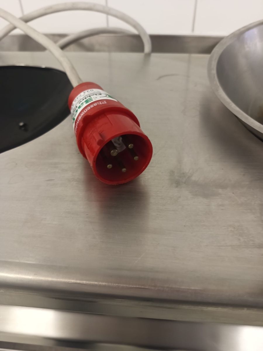 Elettrodomestici da cucina: Menu System 2 er Induktionswok fahrbar – Usato da Dittingen venduto da Cervolino77 3