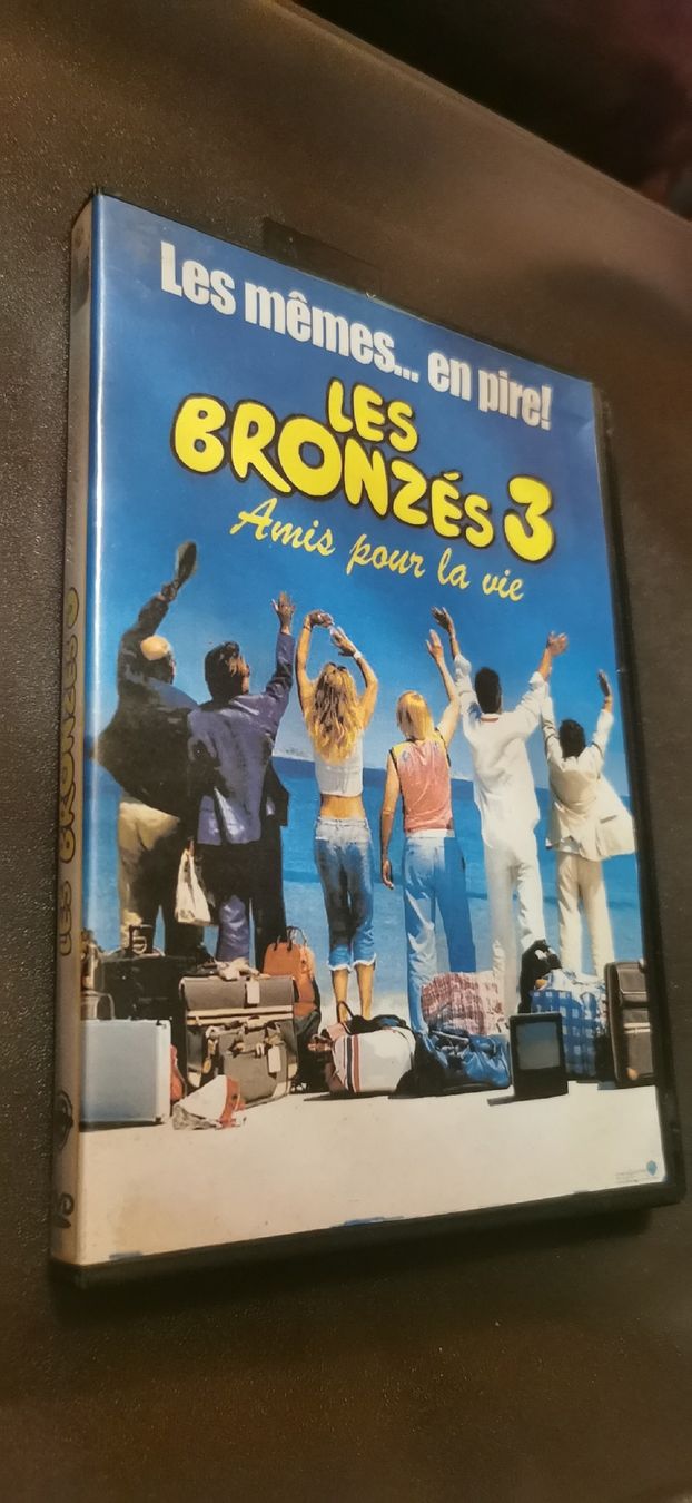 Alle DVDs: DVD Les bronzés 3 – Gebraucht aus Genève von vins50