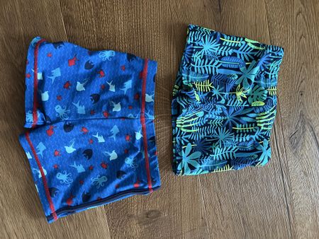 2 x Badehose für Jungs in Größe 86 - 98