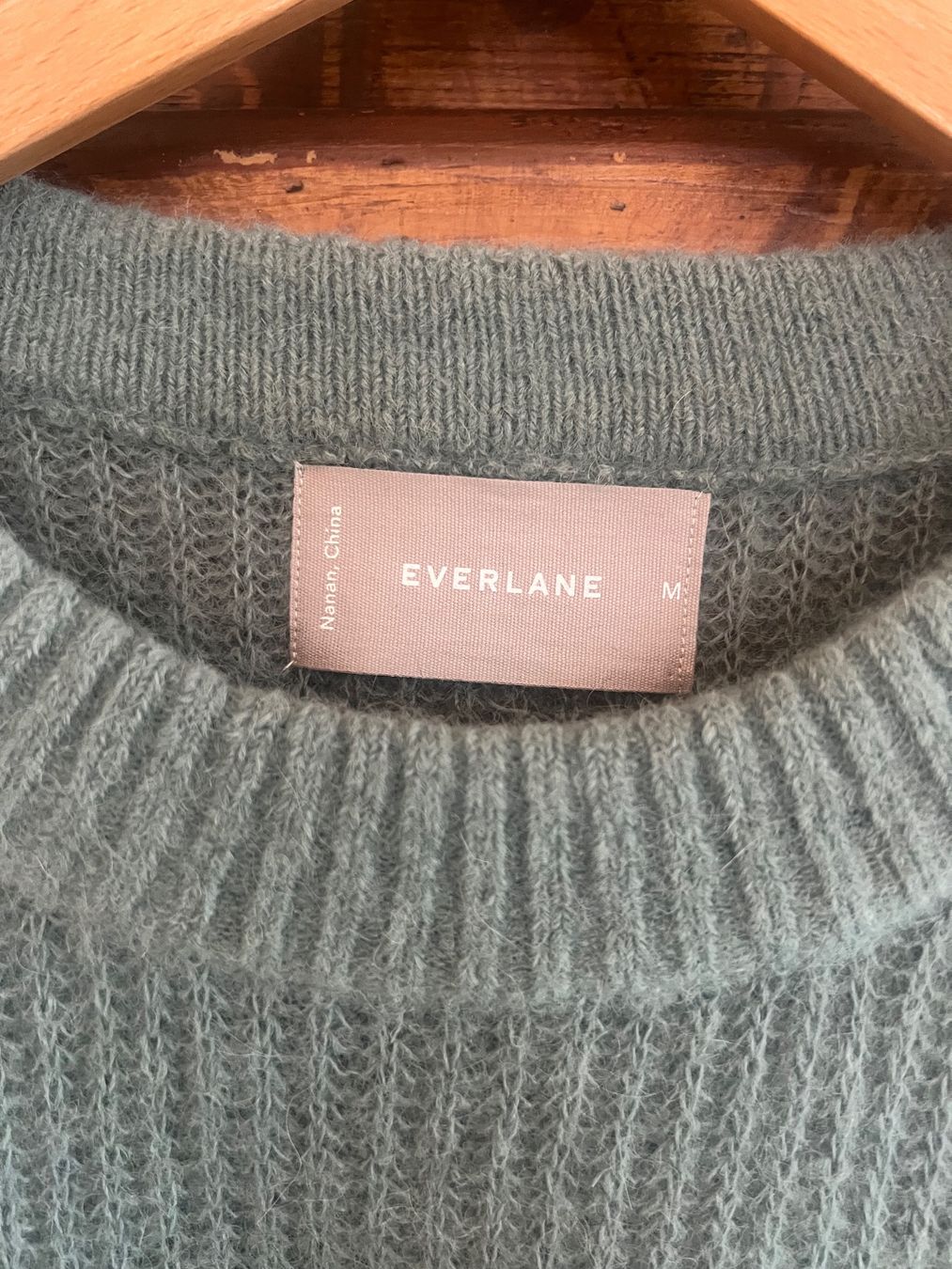 Everlane Maglioni & Felpe: Everlane Alpcac Rundhalspullver M – Usato da Siebnen venduto da Tiguli 2