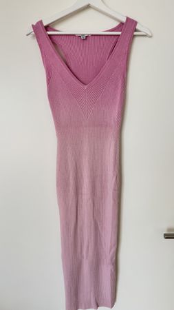 Strickkleid GUESS pink Grösse S in sehr gutem Zustand