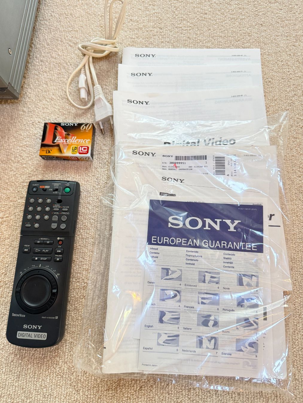 Sony Registratori: Sony DHR-1000VC Digital Video Player / Recorder DV Mini DV – Difettoso da Hilterfingen venduto da Tomz 8