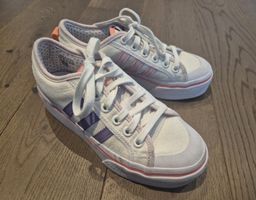 Neue Adidas Sneaker Grösse 37.5, nur einmal getragen