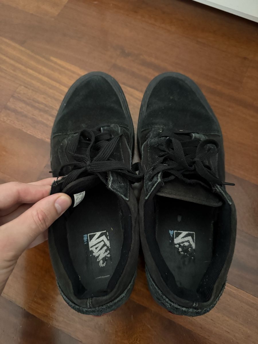 Vans Scarpe da uomo: Vans Old Skool nere uomo usate 42.5 – Usato da Bellinzona venduto da gia_zx2b 6