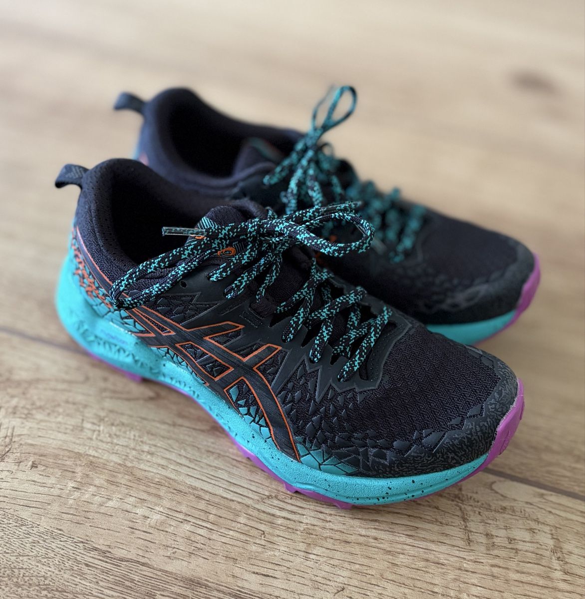 Asics Scarpe da donna: Asics FUJITRABUCO Lyte Gr. 37,5 – Nuovo (secondo la descrizione) da Aadorf venduto da Assyrian-Bazar 1