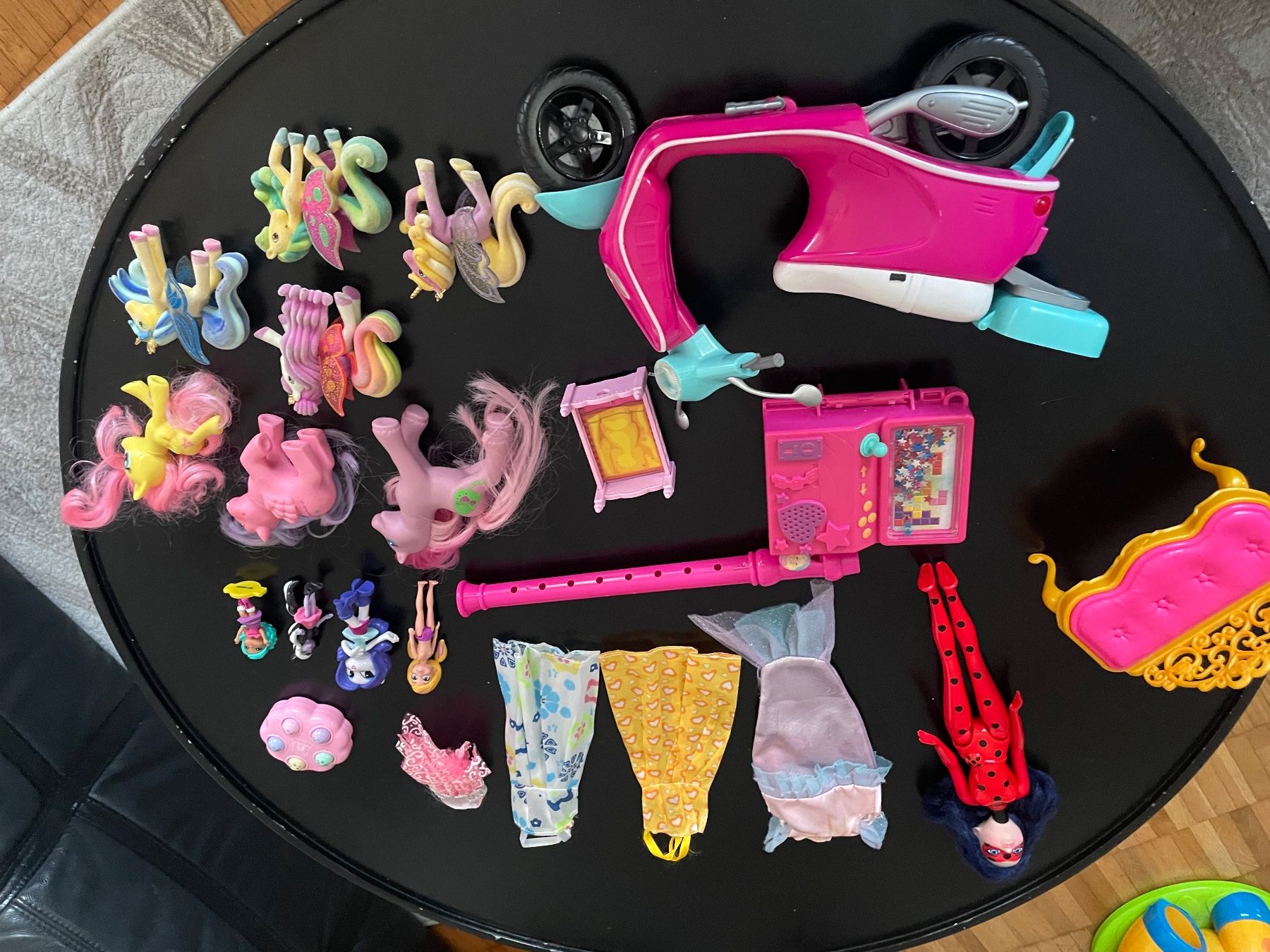 Hasbro Jouets: Spielzeugpacket – D'occasion à Niederhasli par sev_d7hq 5