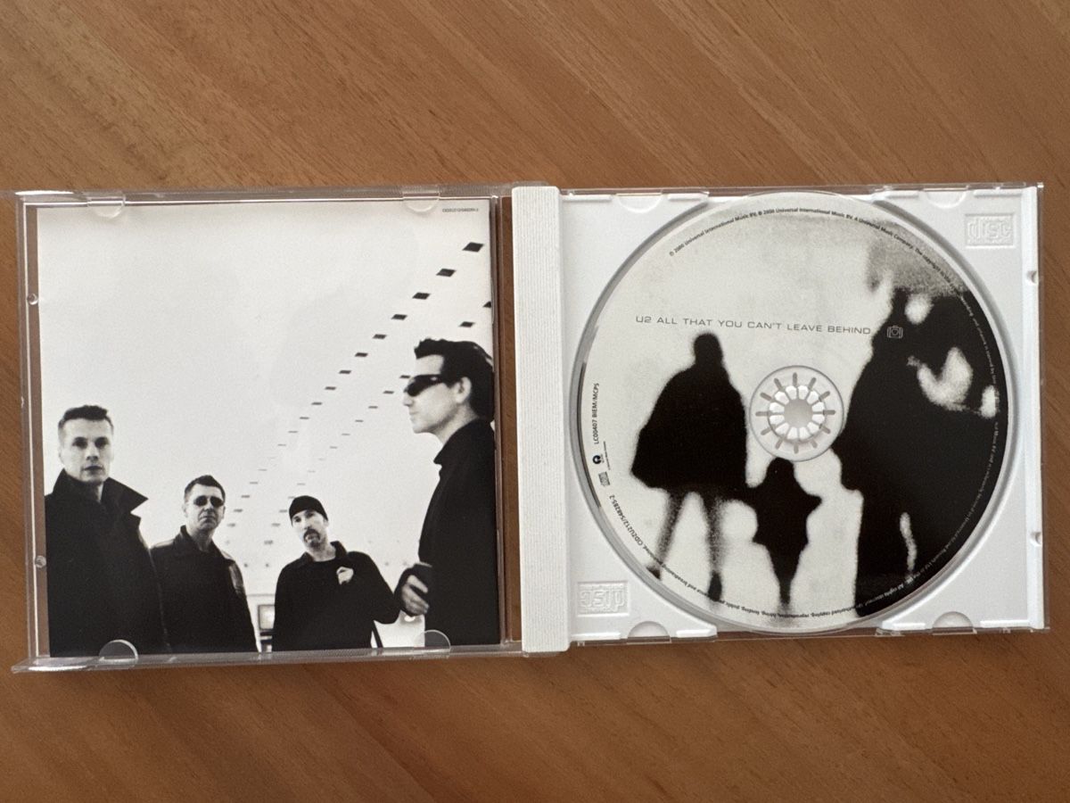 CD: U2 - All That You Can't Leave Behind - CD - – Usato da Zürich venduto da Smarties13 1