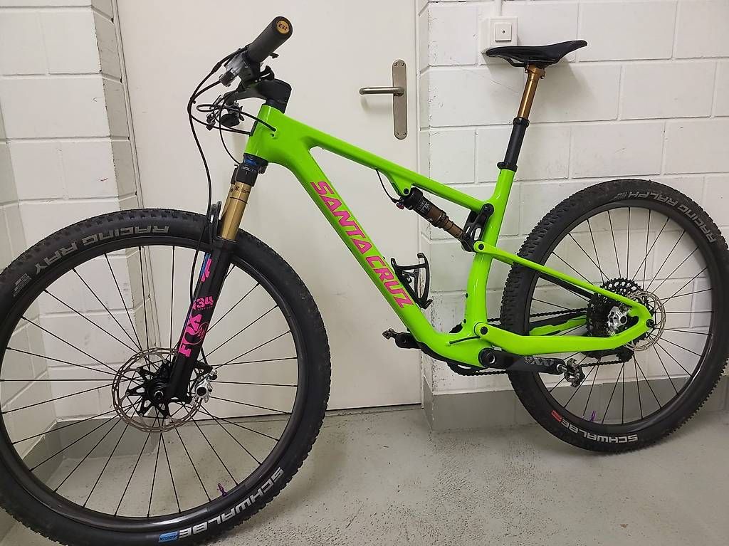 Santa Cruz Biciclette: Santa Cruz Blur CC customisé – Usato da Düdingen venduto da daf_bl7q 3
