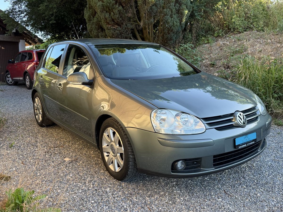 VW Automobili: Vw Golf 5 2.0 frische MFK – Usato da Dietikon venduto da ana_kk2g 1