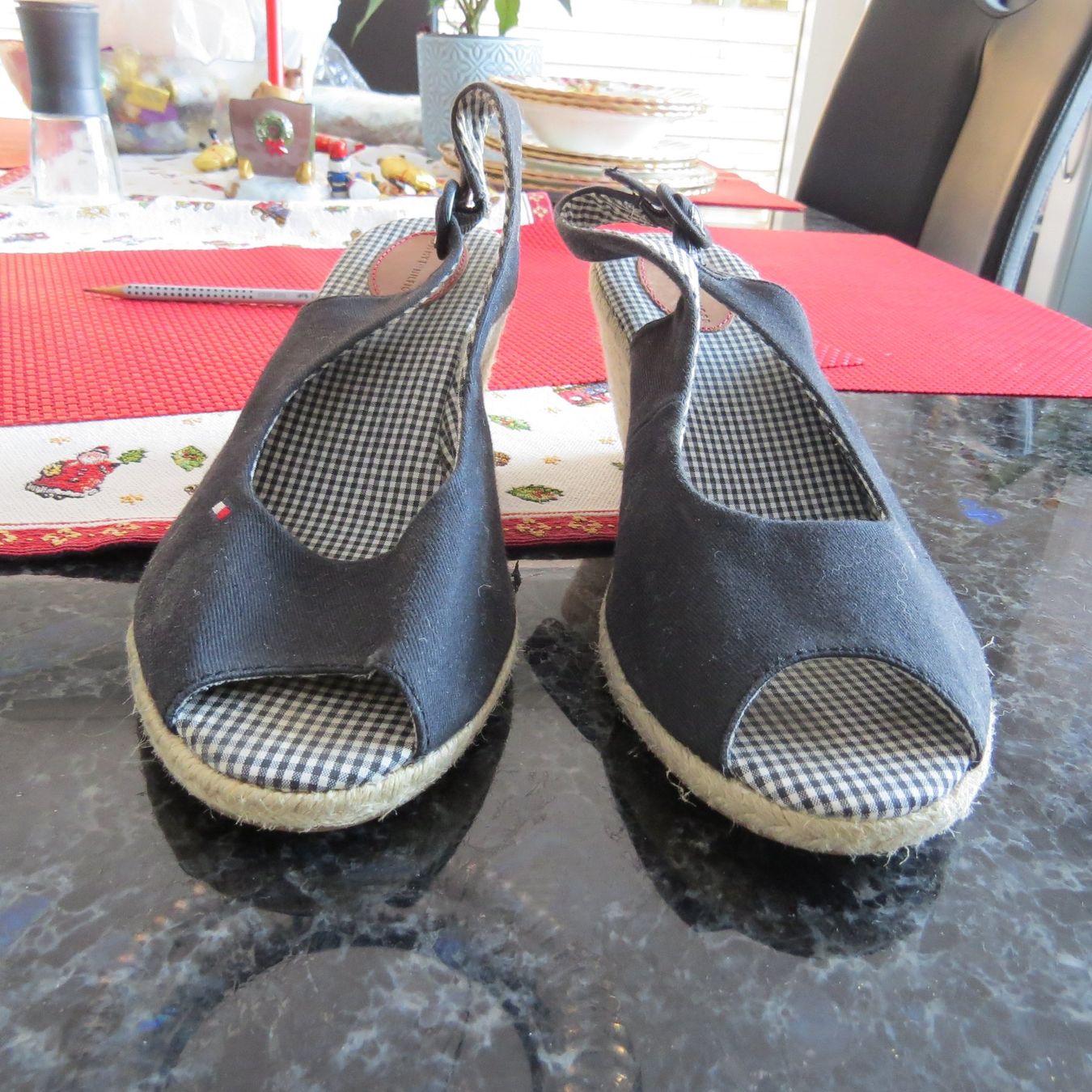Tommy Hilfiger Scarpe da donna: Tommy Hilfiger heels Grösse 39 – Nuovo (secondo la descrizione) da Einsiedeln venduto da rotgypsy1969