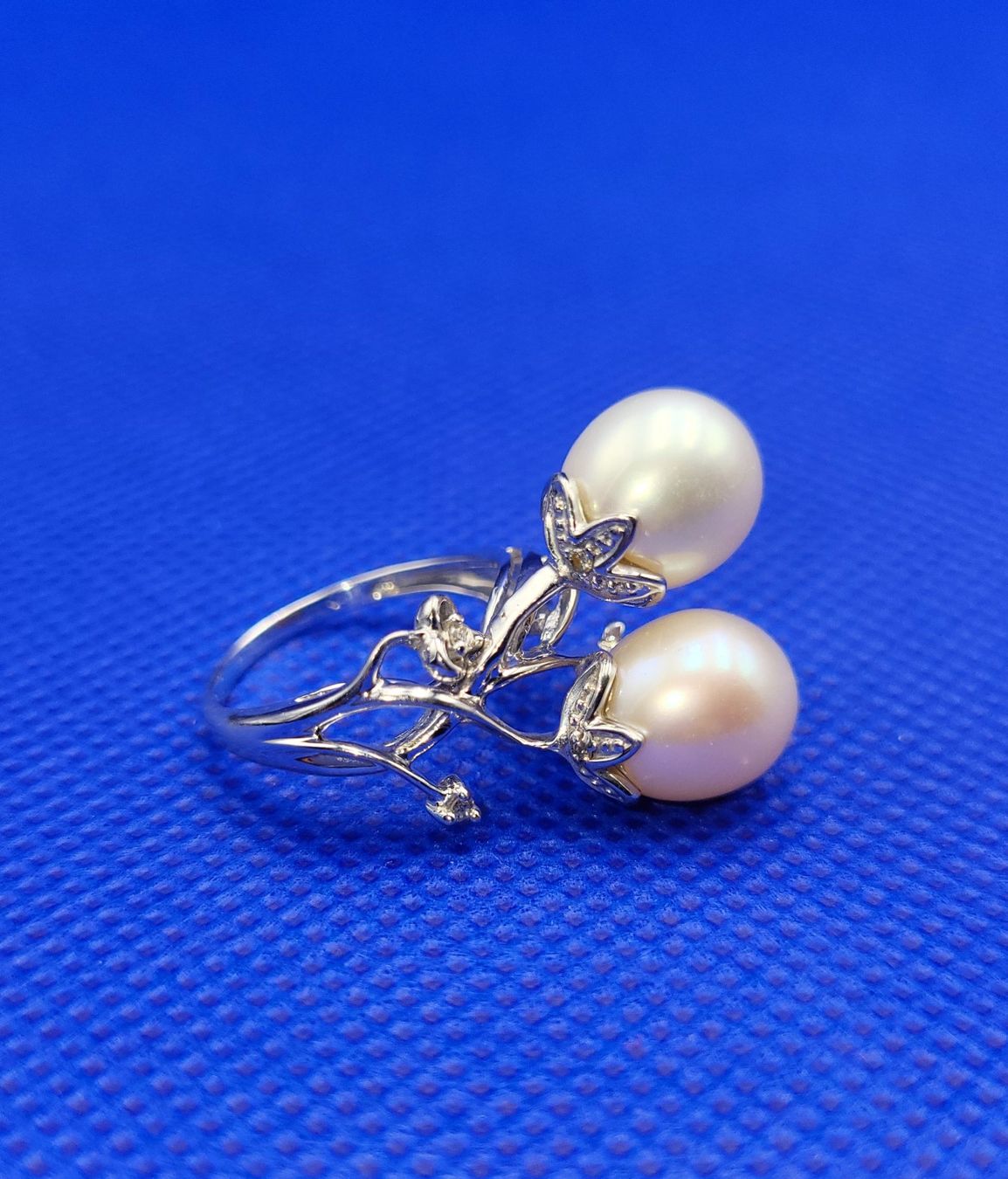 Anelli: 585 Weiss Gold Ring Mit Brillanten Und  Perlen – Usato da Wald ZH venduto da Aniade