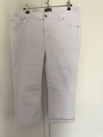 Bermudas Shorts Capri Hose Marke Chicorée weiss Grösse 44