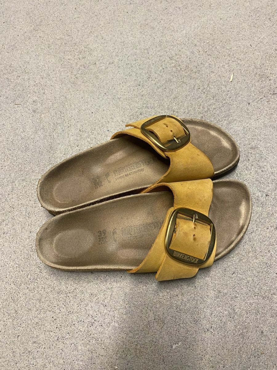 Birkenstock Scarpe da donna: Birkenstock madrid big burckle – Usato da Emmen venduto da Linda-Bachmann