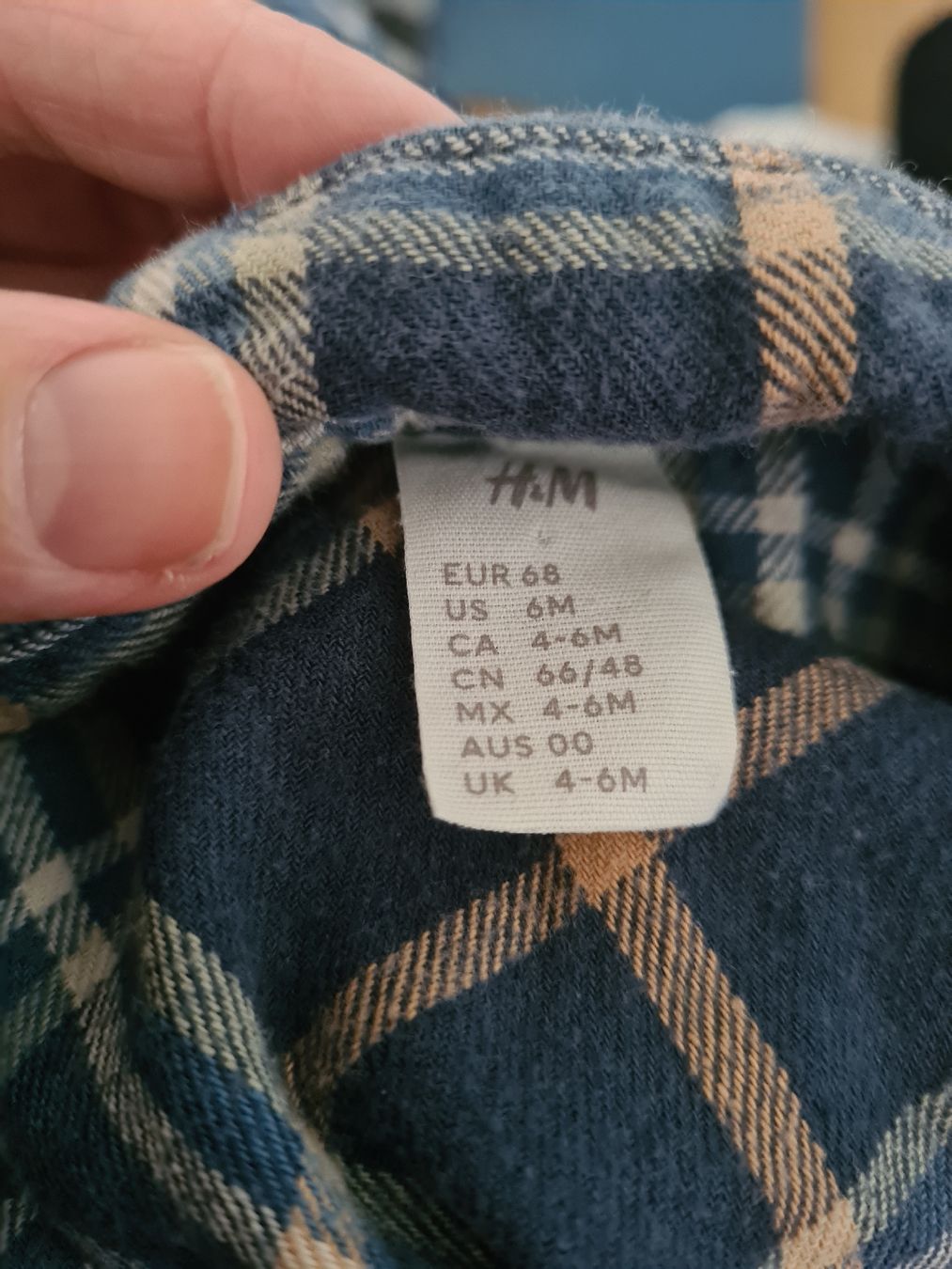 H&M Chemises, T-shirts & Polos: Kinderhemd H&M kariert Grösse 68  – D'occasion à Horw par Mirii91 2