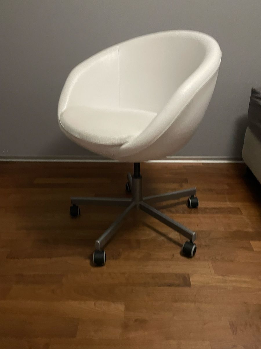 Ikea Sedie: Ikea Skruvsta Bürostuhl  – Usato da Küssnacht am Rigi venduto da aylin.ninahh 1