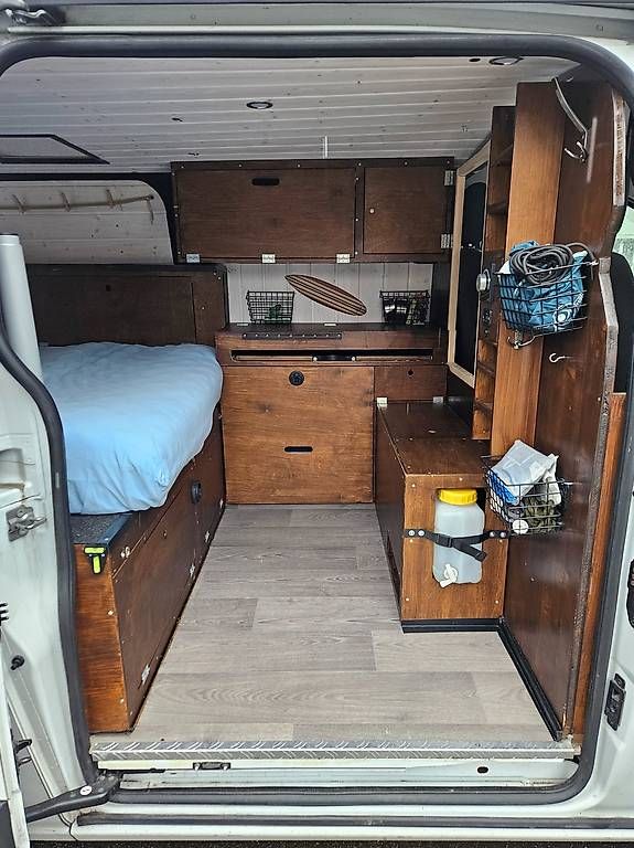 Veicoli da campeggio: Ford Transit Custom (Camper) – Usato da Tägerwilen venduto da Clemenz70 3