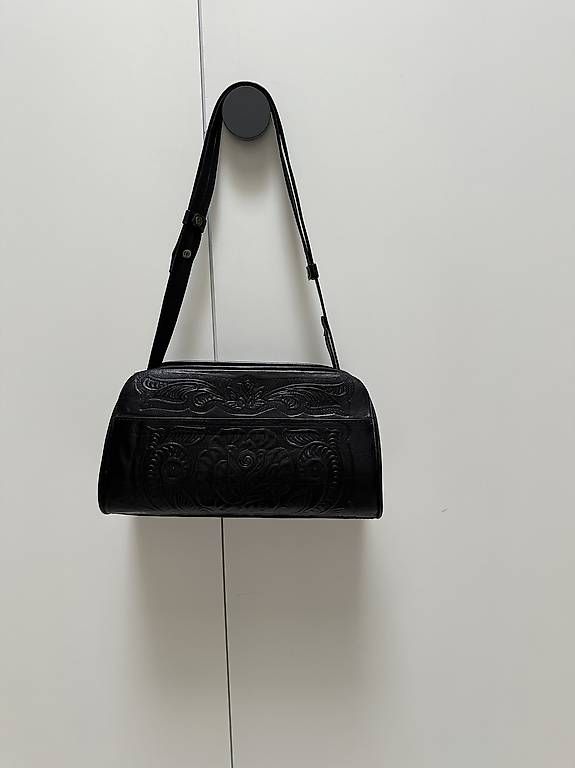Borse da donna: schwarze Echtleder-Tasche  – Usato da Nebikon venduto da kupferstich