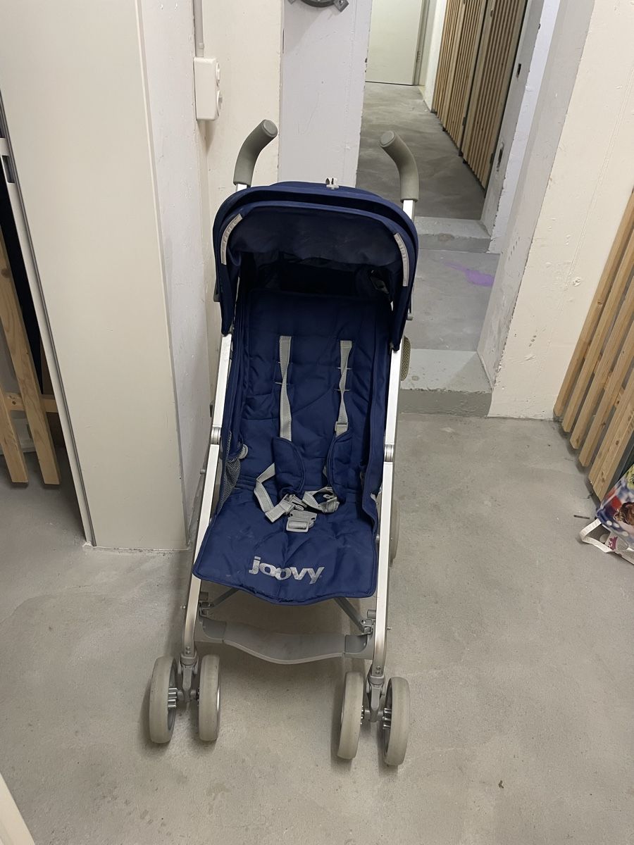Carrozzine: Joovy blue lightweight stroller, ideal for spring walks! – Usato da Zürich venduto da yvo_000