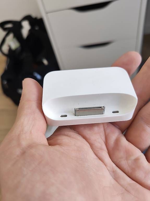 Caricabatterie: iPhone 3G Dock – Nuovo e nell'imballaggio originale da Lachen SZ venduto da Kamelfluesterer