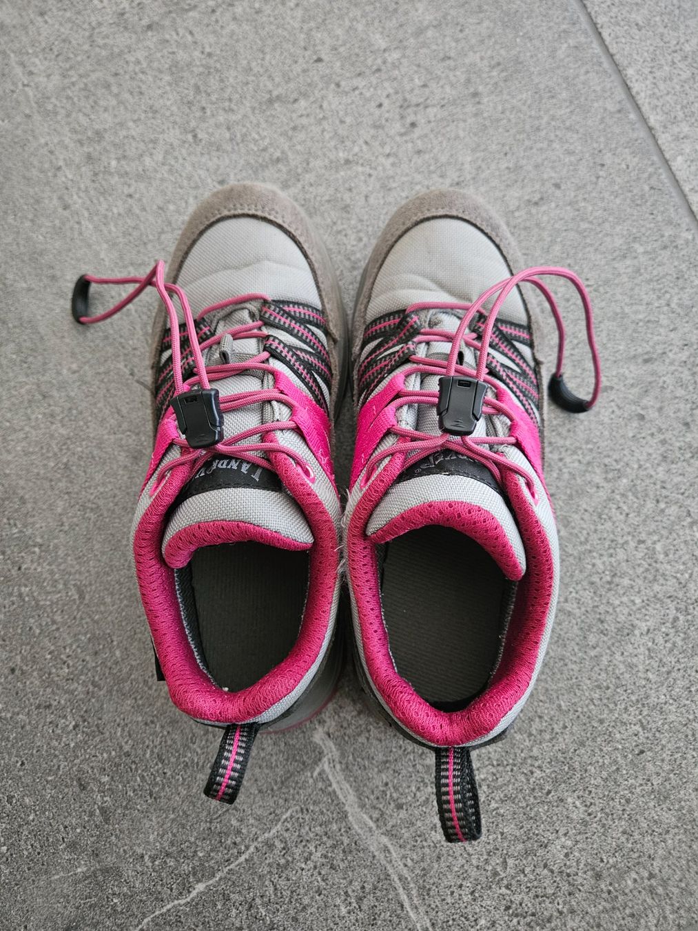 Landrover Chaussures garçon: Kinderwanderschuhe Grösse 34 rosa-grau – D'occasion à Häfelfingen par Selivia 1