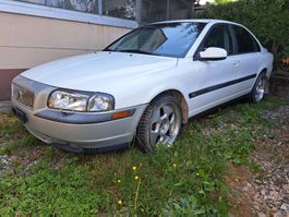 Volvo S80 Limousine weiss 2.4 Automatik für Bastler