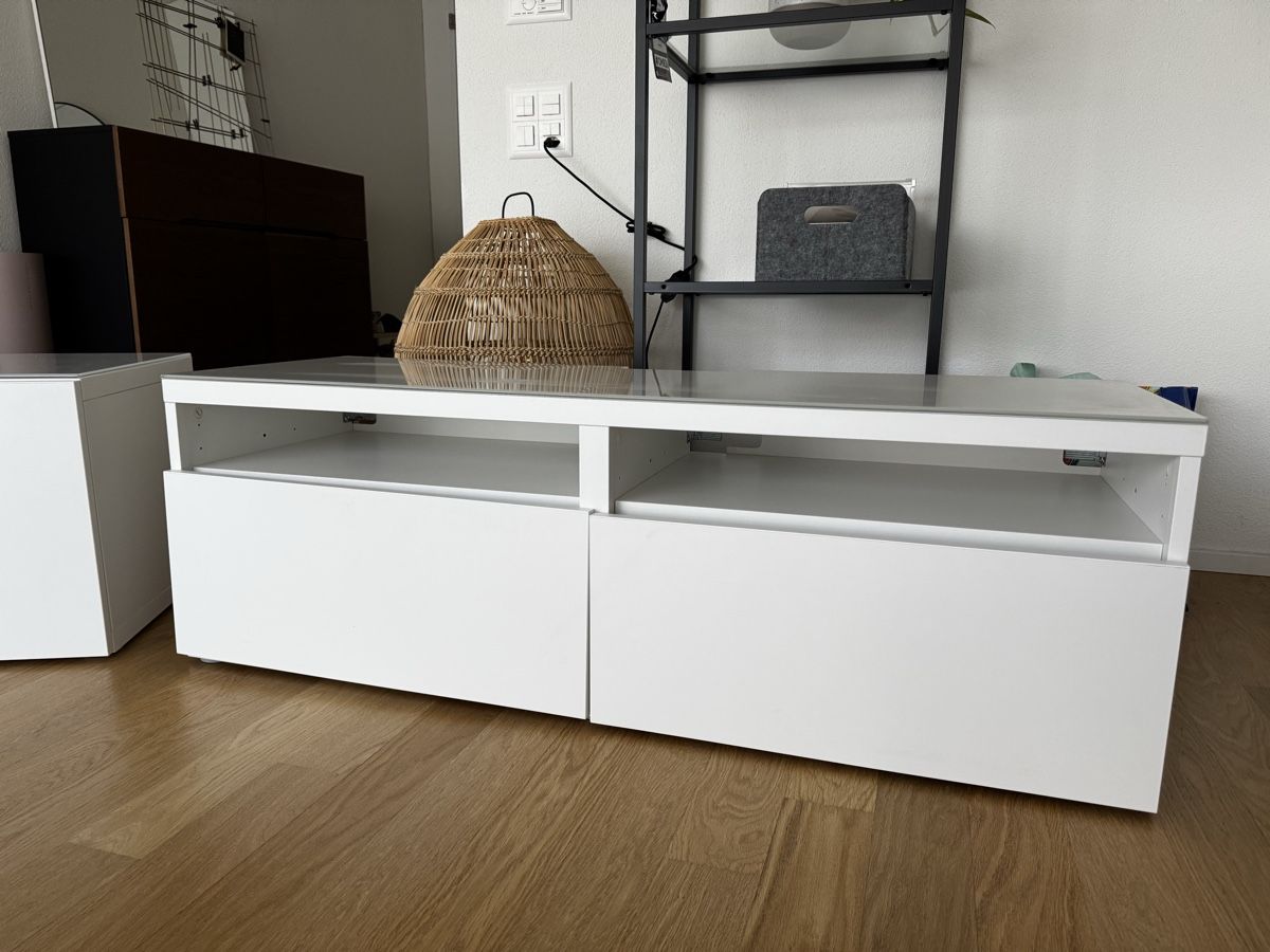 Ikea Mobili TV: Zweiteiliges TV-Möbel-Set – Usato da Ostermundigen venduto da ali_cds7 1