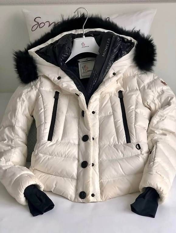 Moncler Giacche: Veste Moncler XS – Usato da Neyruz FR venduto da Patricia.G.
