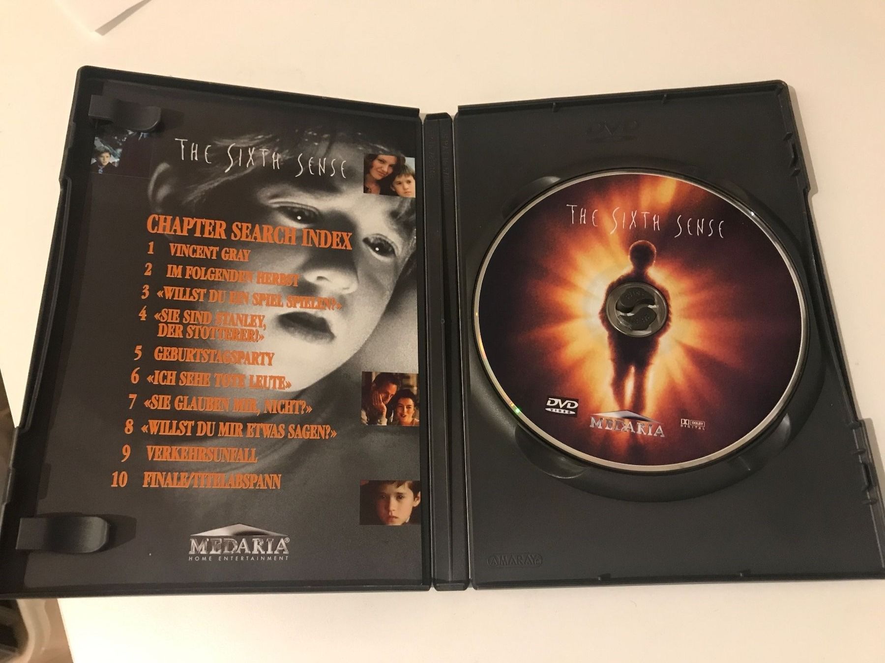 Tous les DVDs: DVD- The Sixth Sense- Bruce Willis – D'occasion à Guntershausen par Gloominati 2