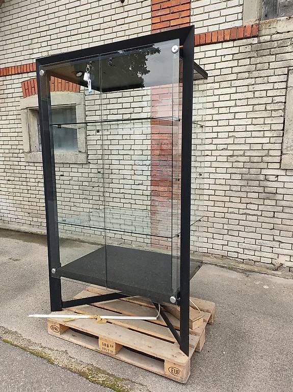 Vitrinen: Vitrine – Gebraucht aus Inwil von inf_2lzz 1