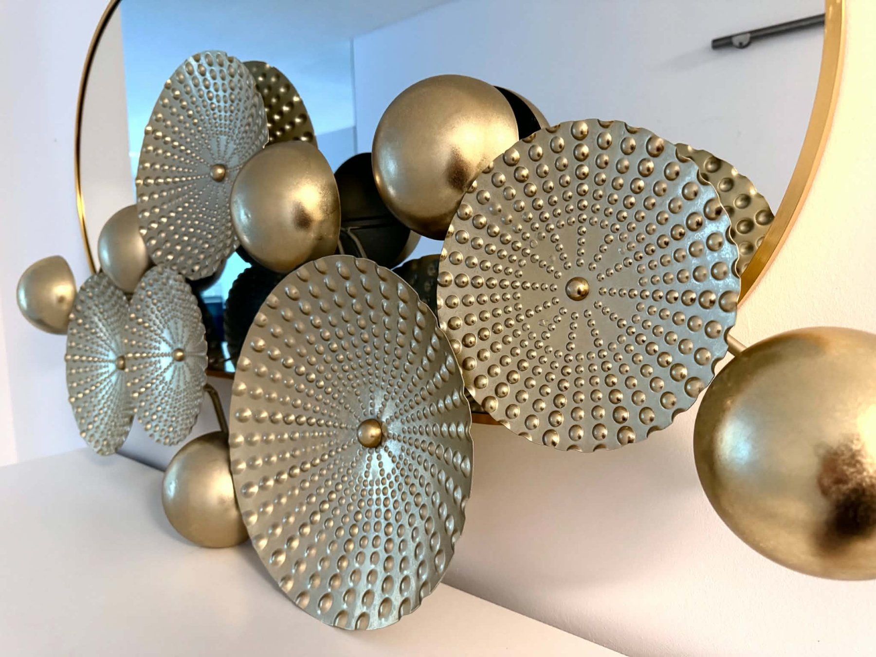 Tutte le decorazioni: Sehr grosse goldige Deko Element – Usato da Bern venduto da MIR-IAM 2