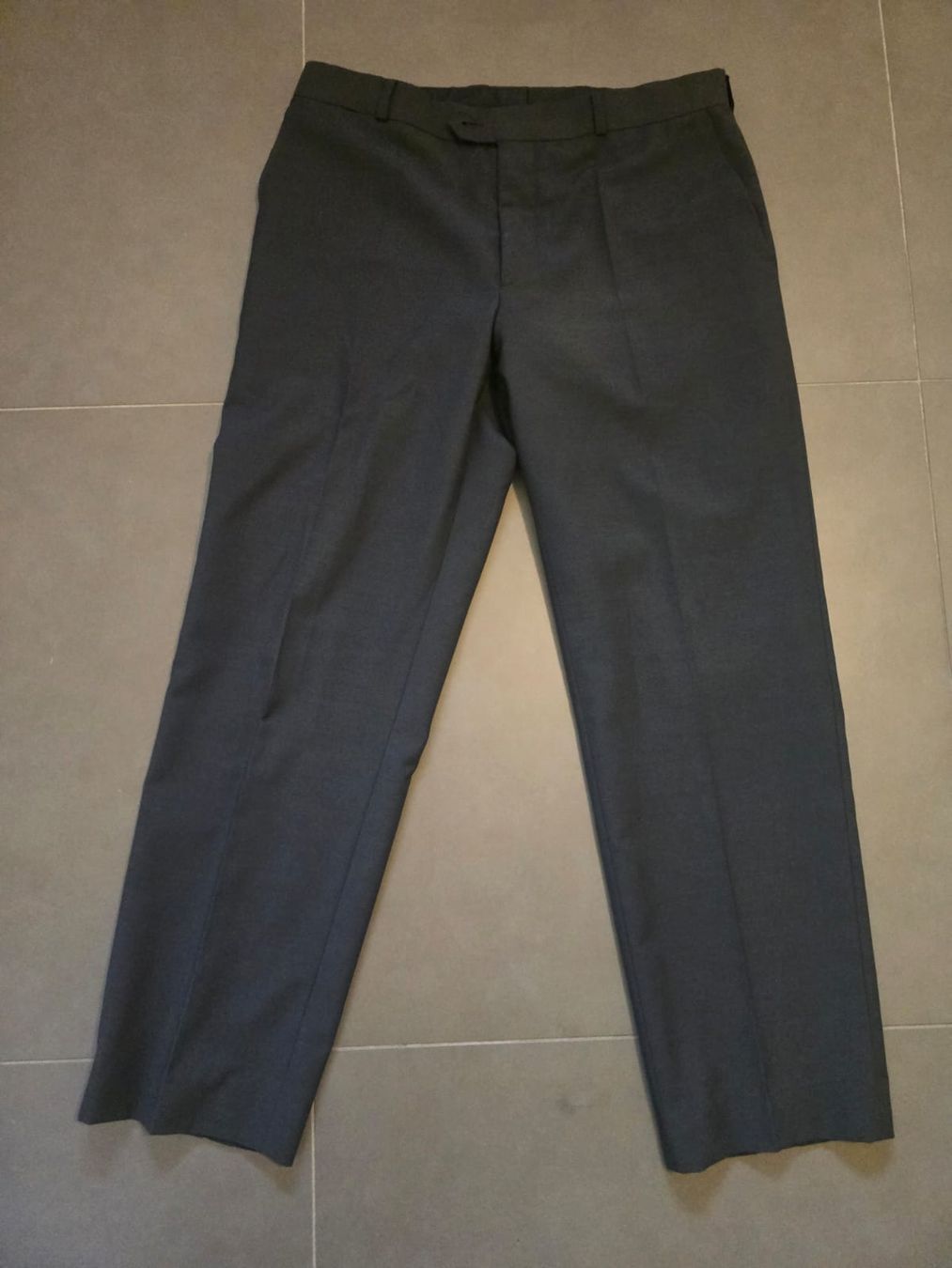 Pierre Cardin Completi: Costume anthracite Pierre Cardin taille 42 – Nuovo (secondo la descrizione) da Delémont venduto da bouboute01 2