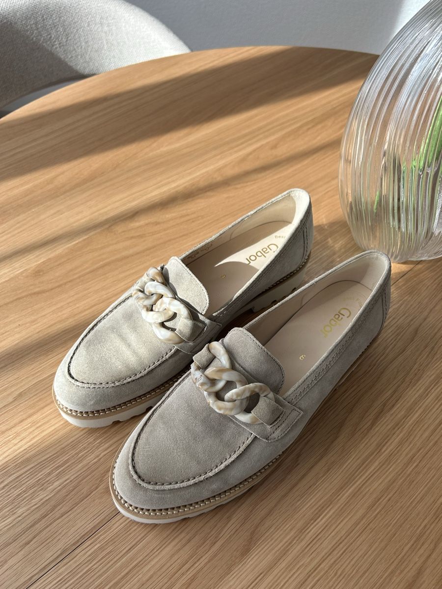 Gabor Damenschuhe: Gabor Loafer beige Kette  – Gebraucht aus Chur von faja7000 1