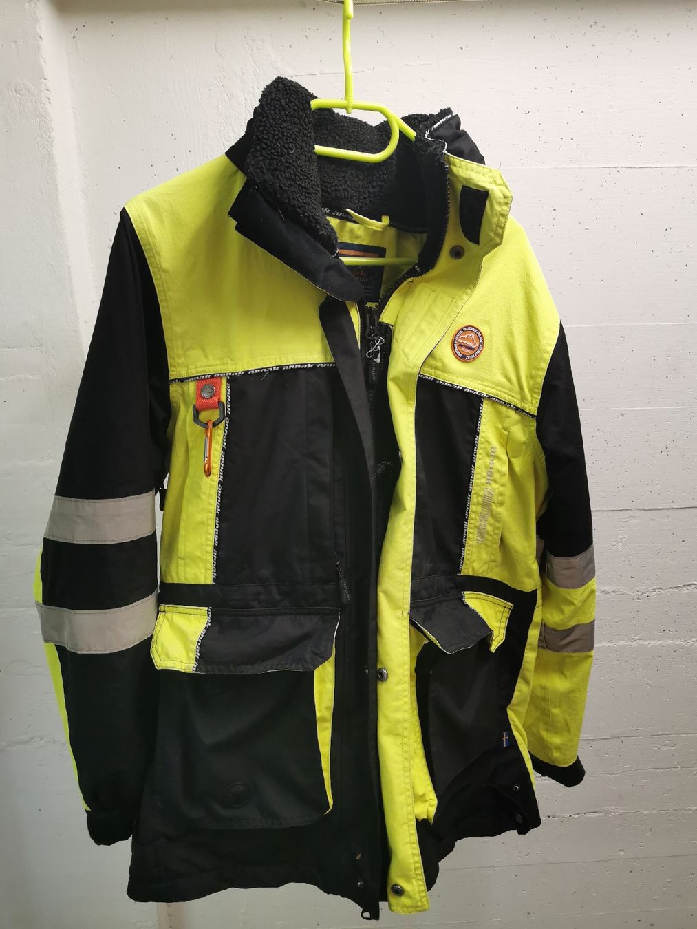 Jacken: Arrak Winterjacke Grösse S  – Gebraucht aus Lotzwil von JEBEMI