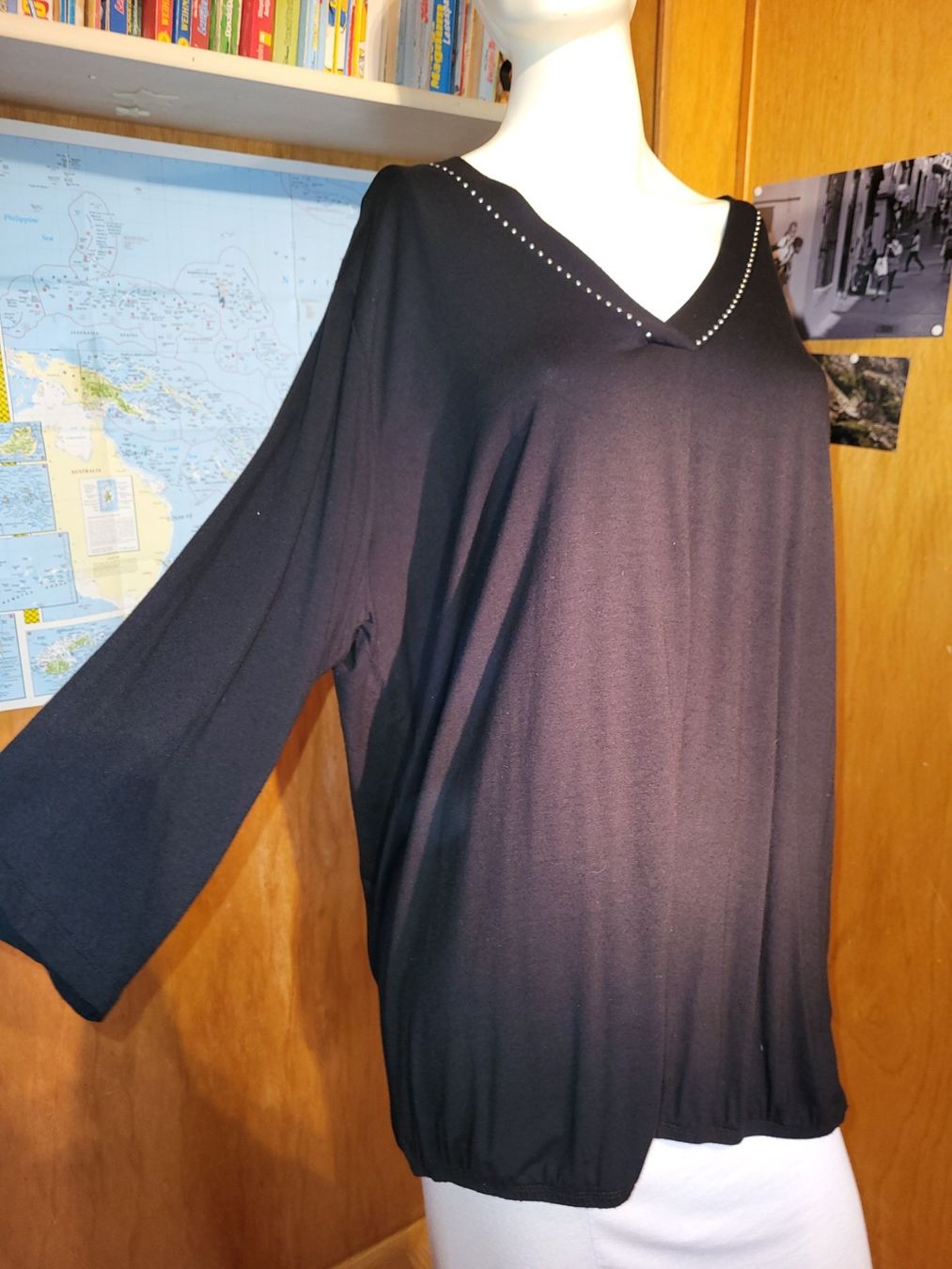Pullover & Sweatshirts: Damen Pullover VIA A PPIA -DUE-  gr 50 schwarz – Gebraucht aus Schweizersholz von fuchs06 1