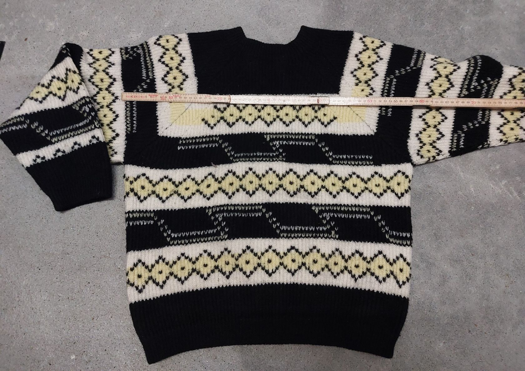 Maglioni & Felpe: Warmer Winter Pullover mit Muster, Grösse M, Top Zustand – Nuovo (secondo la descrizione) da Summaprada venduto da nora014 1
