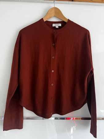 COS Cardigan, Circle Cut, Reine Wolle, Gr. XS