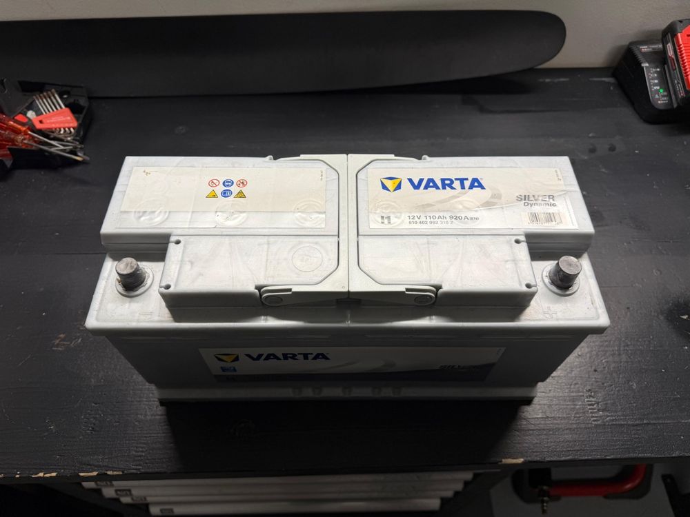 Batterie Varta 12V 110Ah 920A (Gebraucht) in Biel/Bienne für CHF 100 ...