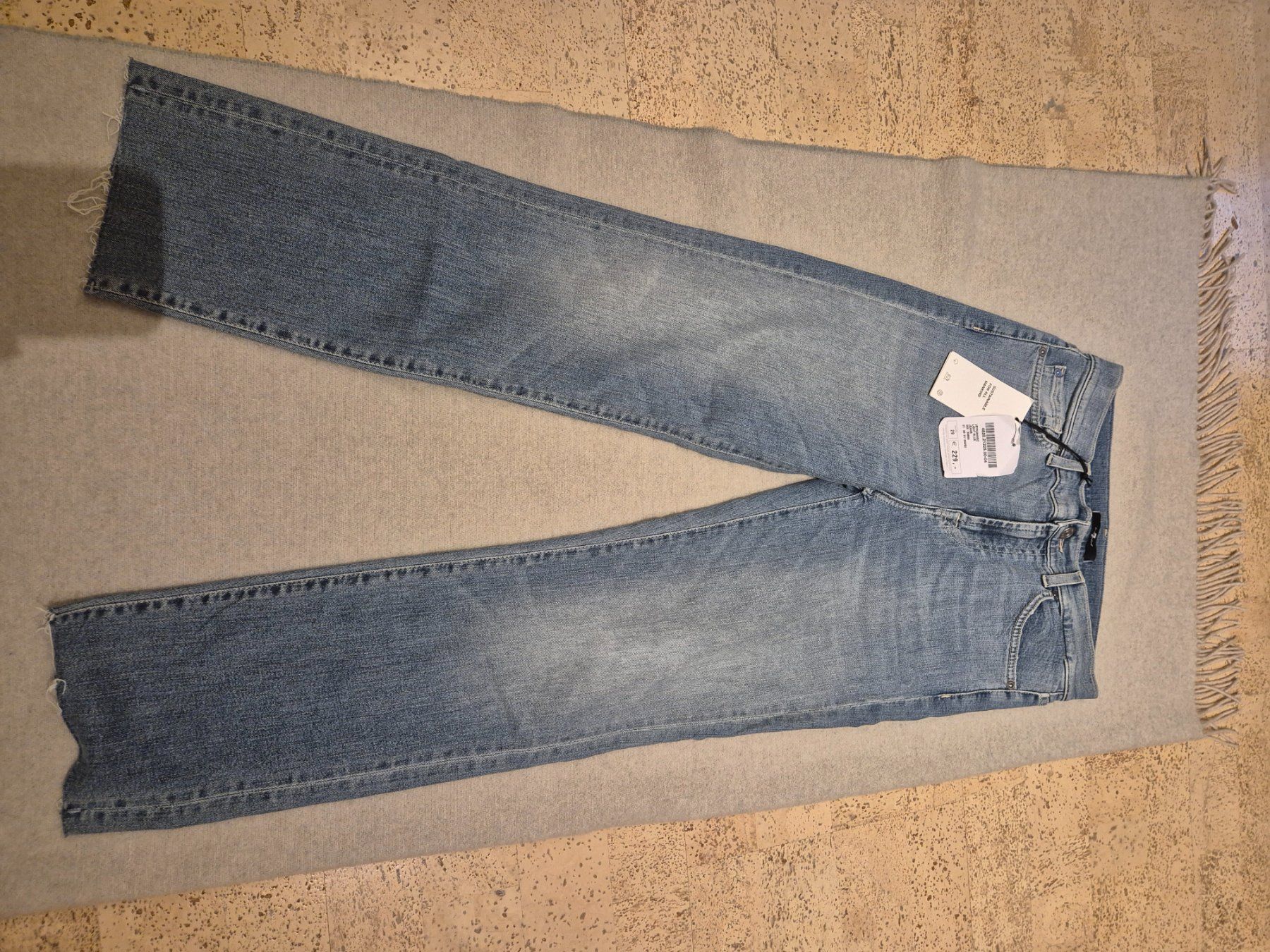 Mankind Jeans: Jeans 7 for all  mankind 29 neu – Nuovo (secondo la descrizione) da Herrliberg venduto da SELENONAUTKA