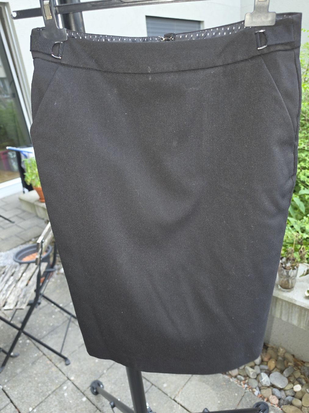 Completi & Tailleur:  Anzug Set Blazer Rock Schwarz Grösse 36 – Usato da Zürich venduto da cocolin89 1