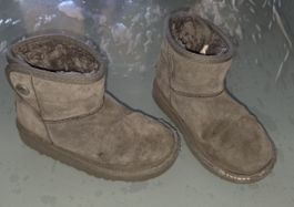 UGG Stiefel Modell 1118890T braun Grösse 28.5 gebraucht