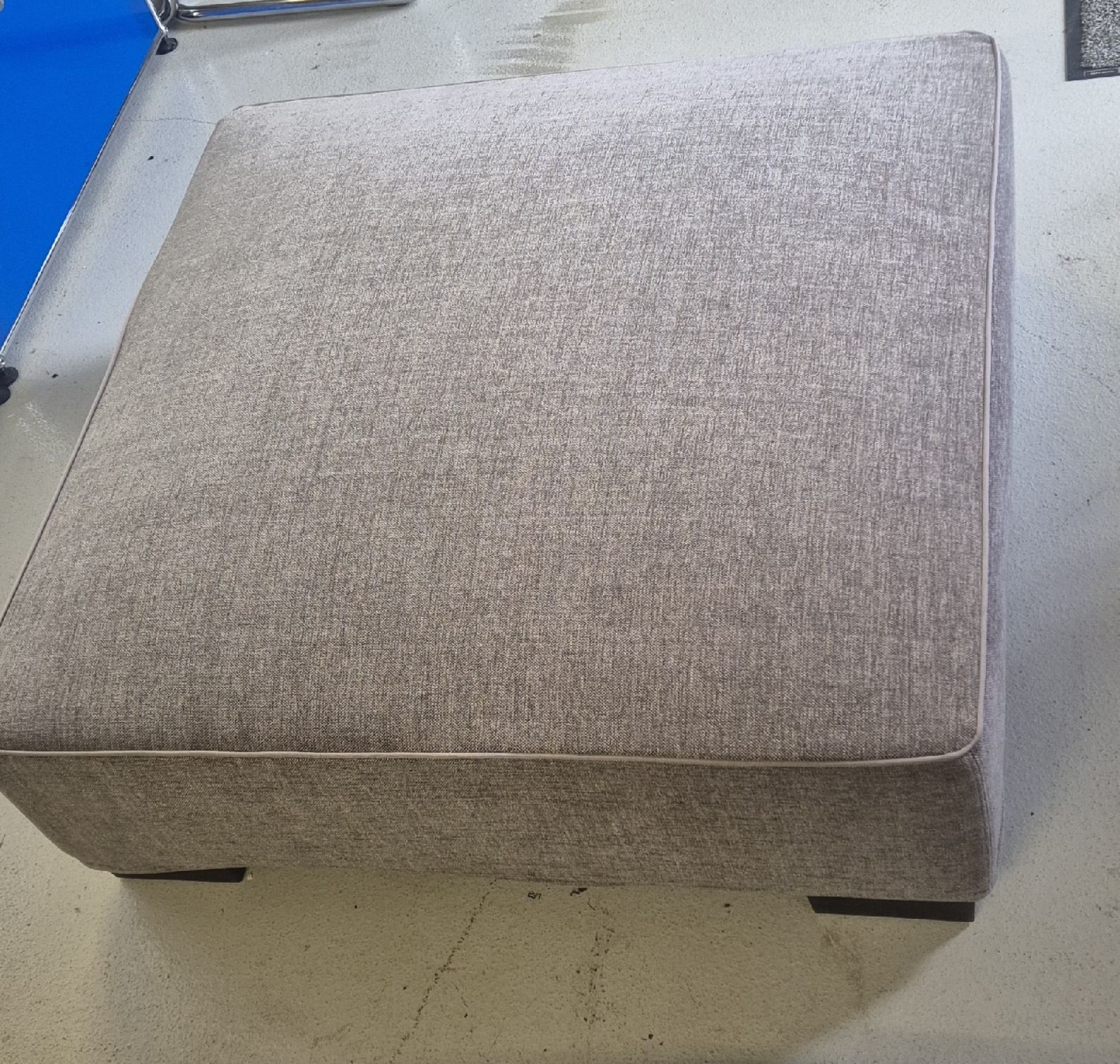 Flexform Sgabelli: ANTONIO CITTERIO  ottoman Flexform – Usato da Meilen venduto da COSTA_ABC