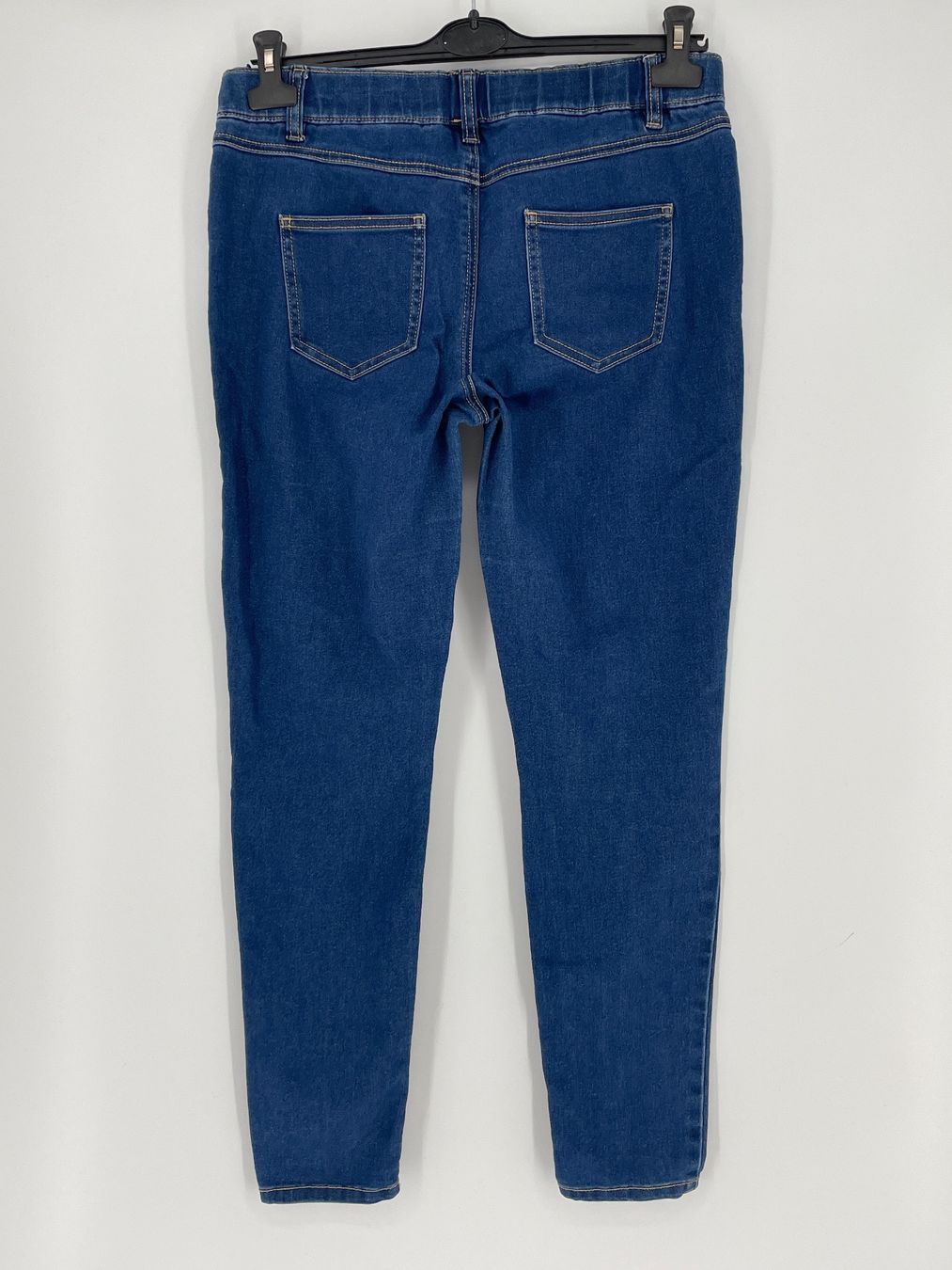 Jeans: Jeans Gr. 40/42 Essentials by Tschibo – Usato da Auenstein venduto da moin. 1