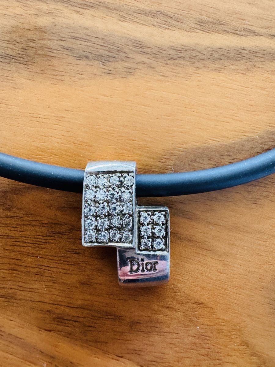 Dior Catenine: Dior massiv silberkette mit kautschukkette – Usato da Gipf-Oberfrick venduto da Iberico 4