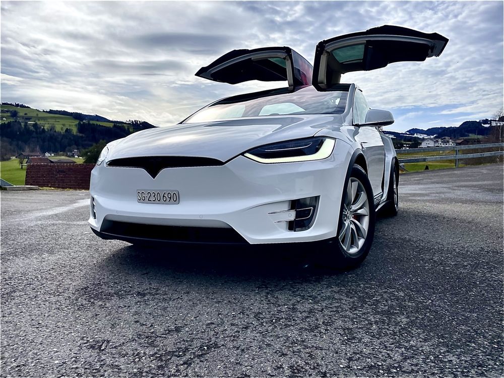 TESLA MODEL X P90D || 772 PS || Ludicrous Modus || CCS || (Gebraucht ...