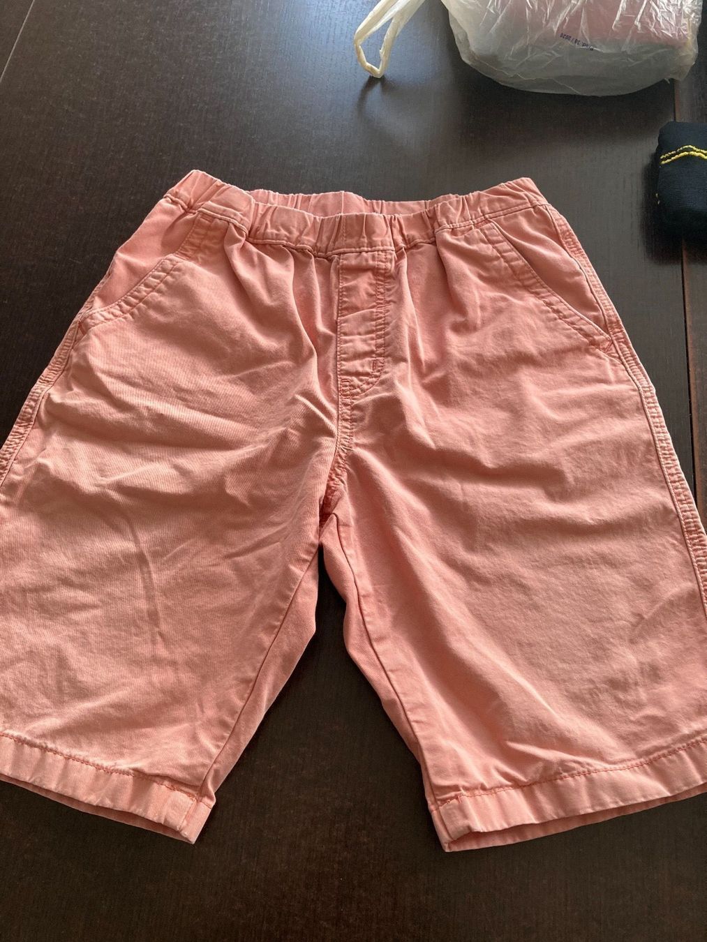 Pantalons: Short UNI QLO taille 11/12ans – D'occasion à Domdidier par qatar1973